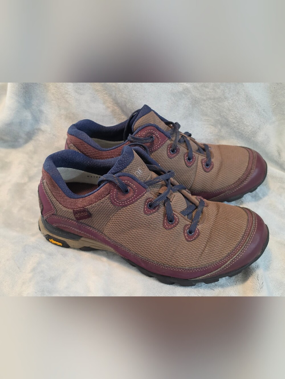 Ahnu Shoes Women's 9 40 Mesh Hiking Trail Waterproof Sugarpine Vibram Teva